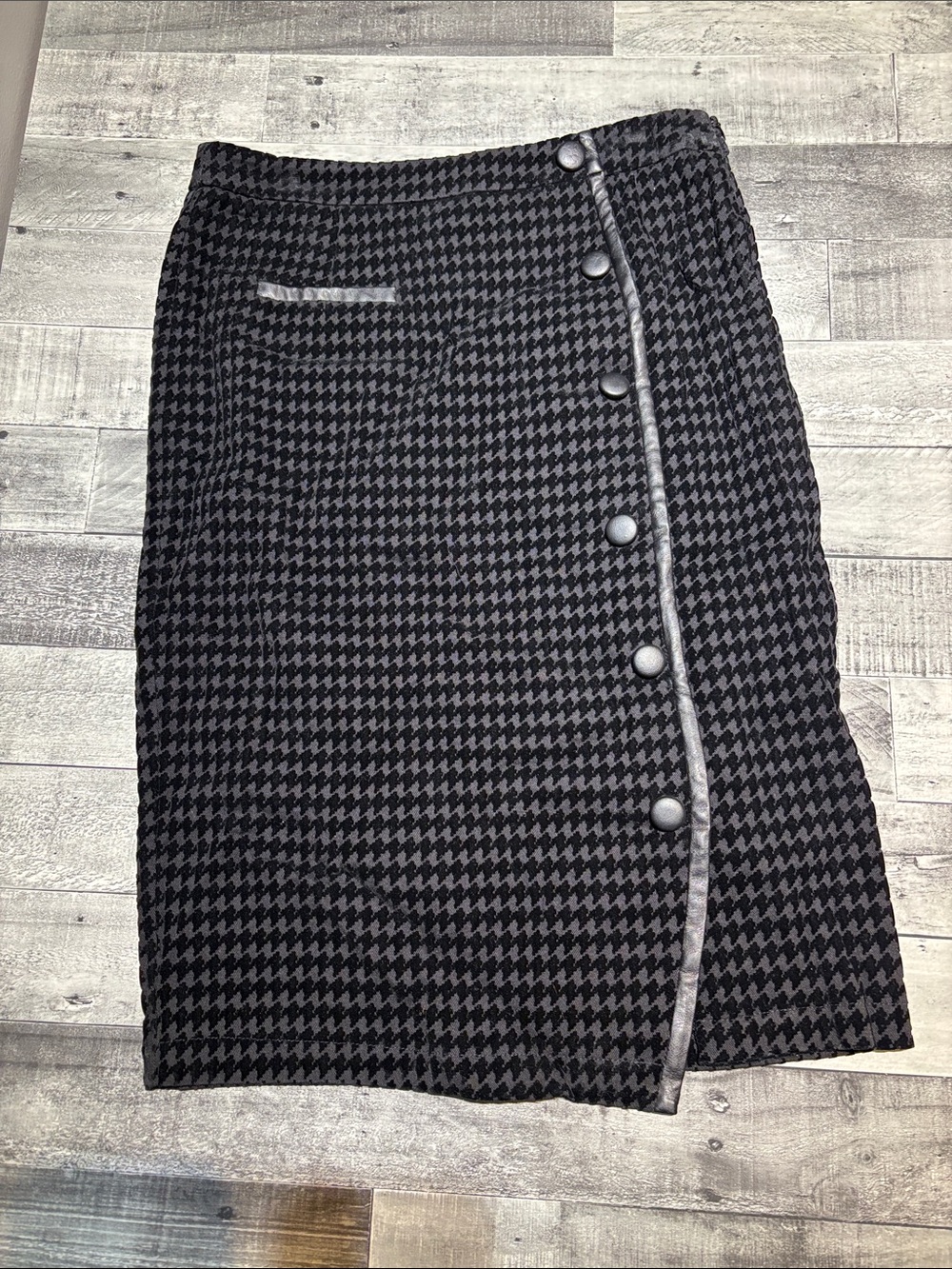 Voodoo Vixen Val Flocked Houndstooth Pencil Skirt